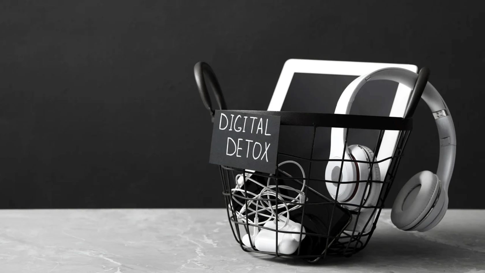 How to Perform a Digital Detox Without Deleting Your Apps
